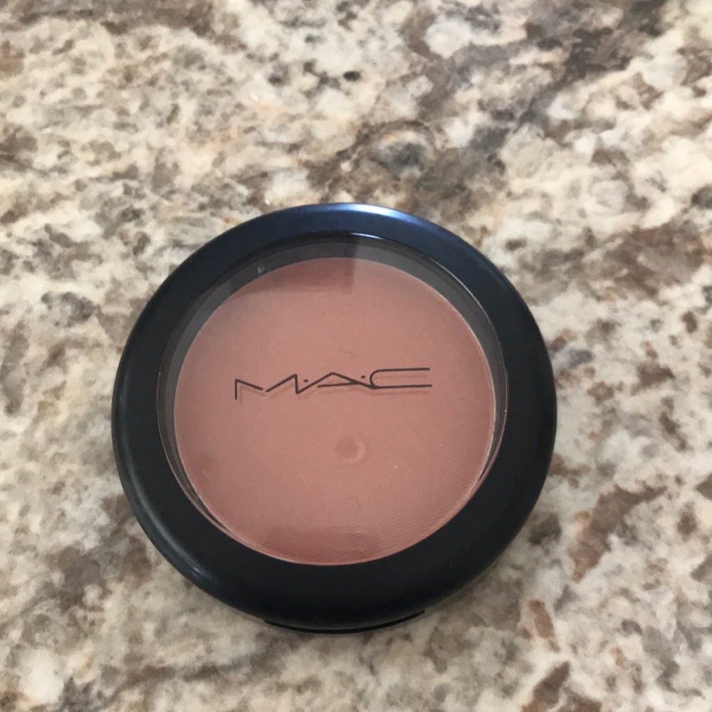 MAC blush